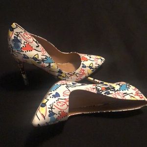 Graphic Heels/ Pumps